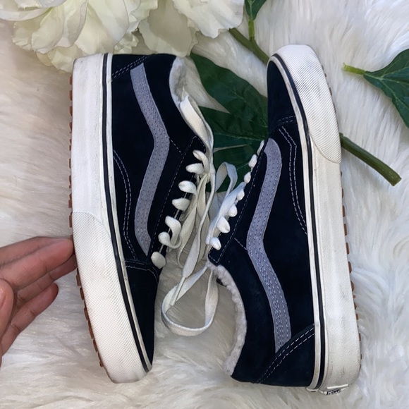 Vans Old Skool Faux Fur Lined Black Sneakers 5.5 - Picture 7 of 17